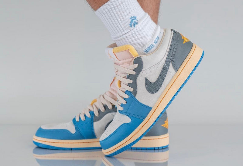 Air Jordan 1  Low UNC Grey