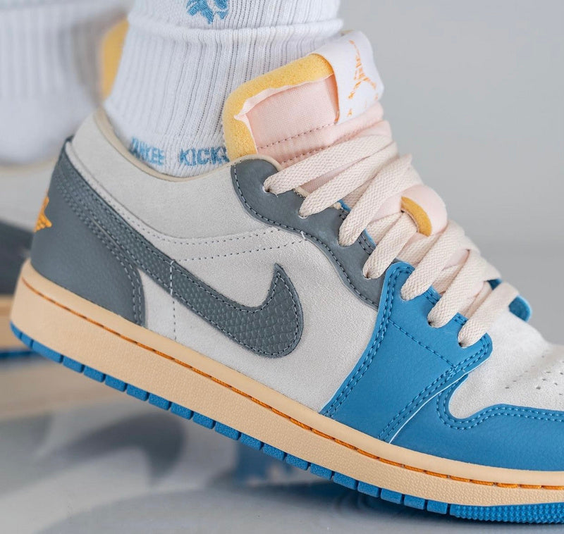 Air Jordan 1  Low UNC Grey