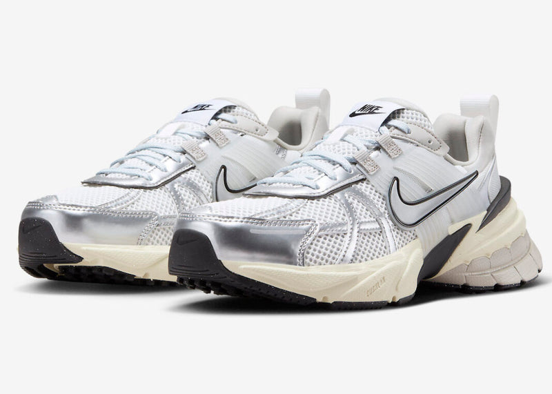 Nike Runtekk Summit White Metallic Silver