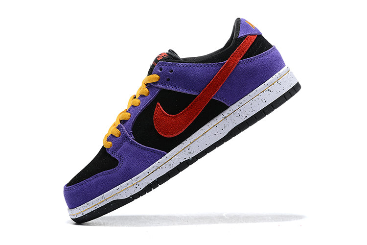 Nike SB Dunk Low ACG